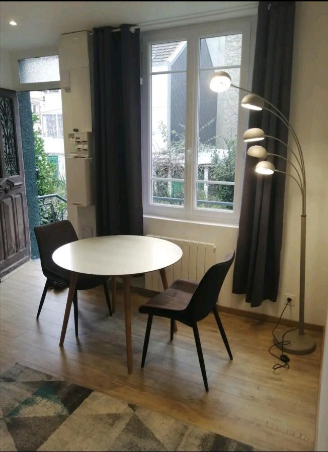 Villa Des Roses - Appart T2, 32M2, Rdc, Vue Sur Jardin, "Le Chic" ル・アーヴル エクステリア 写真